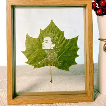 Leaf carving，customized maple leaves, gifts for lovers, friends, girlfriends